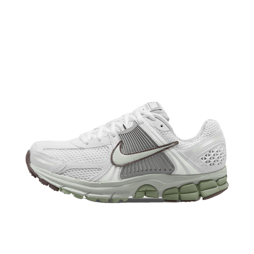 Кросівки та взуття Nike Zoom Vomero 5 білий | FJ2028-103