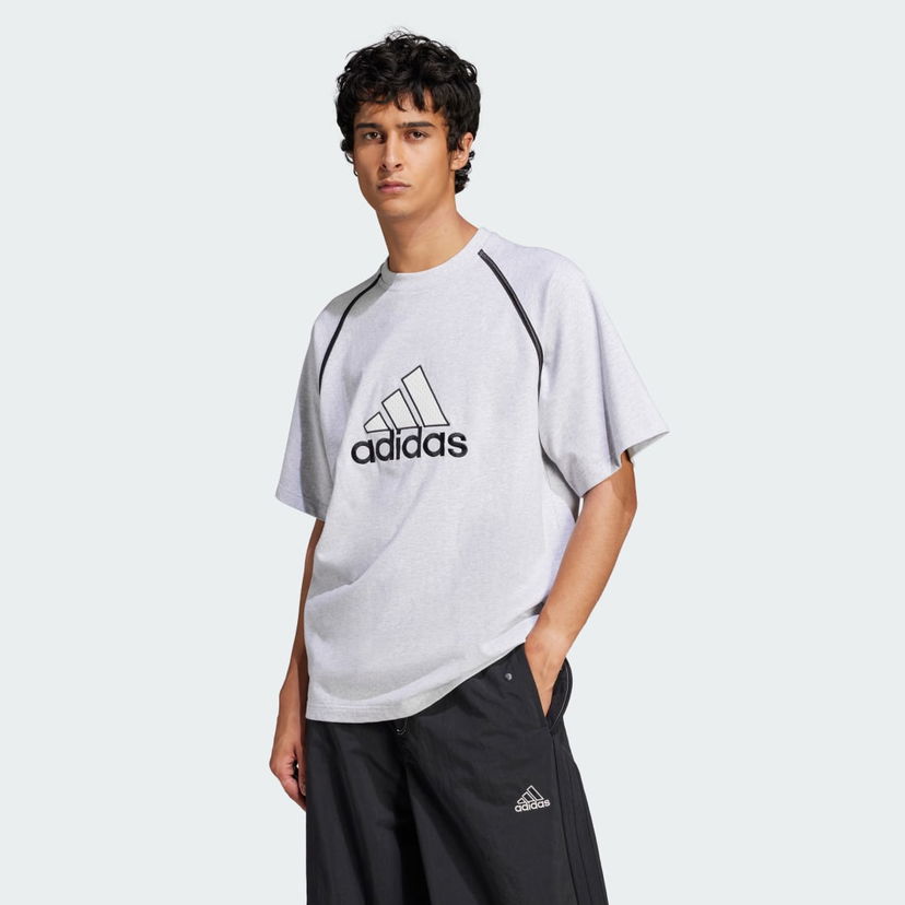 Футболка adidas Performance Badge of Sport Graphic T-Shirt Сірий | IM7839