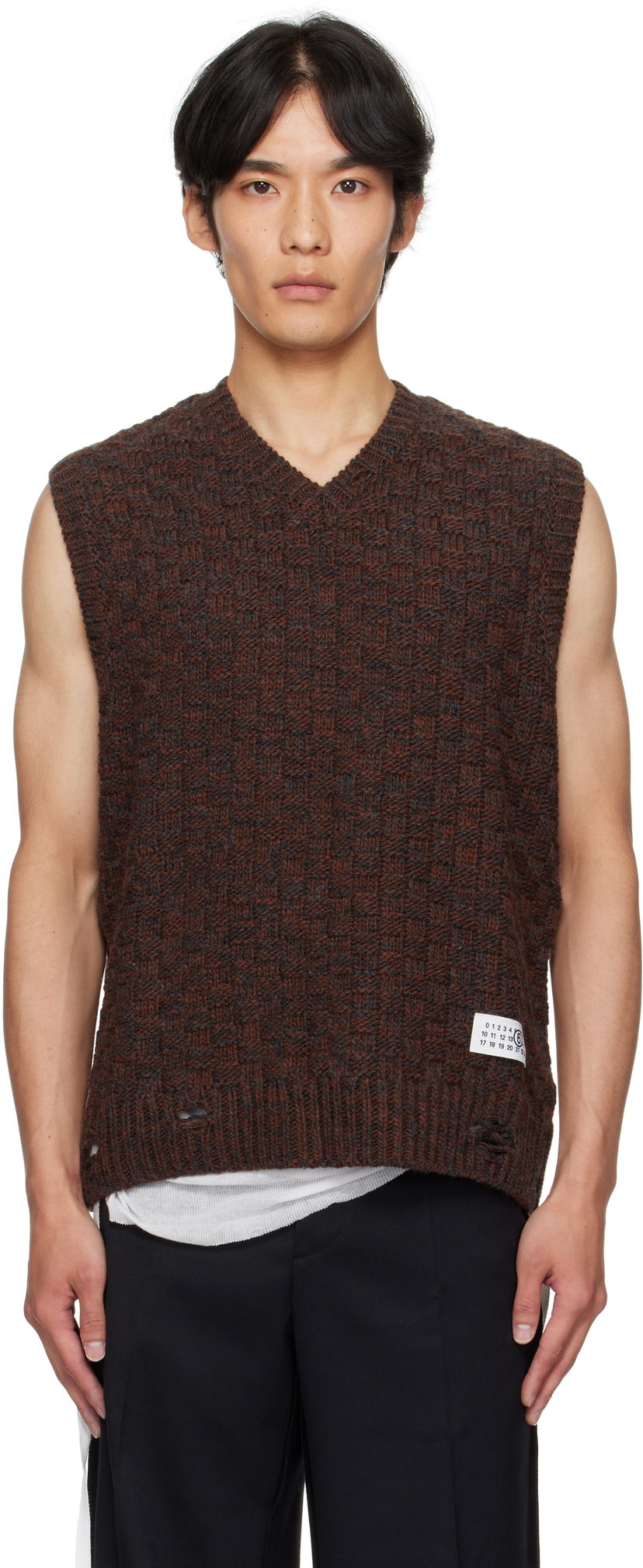 Cветр Maison Margiela MM6 Maison Margiela V-Neck Sweater Vest Коричневий | SH2FB0026 M13174