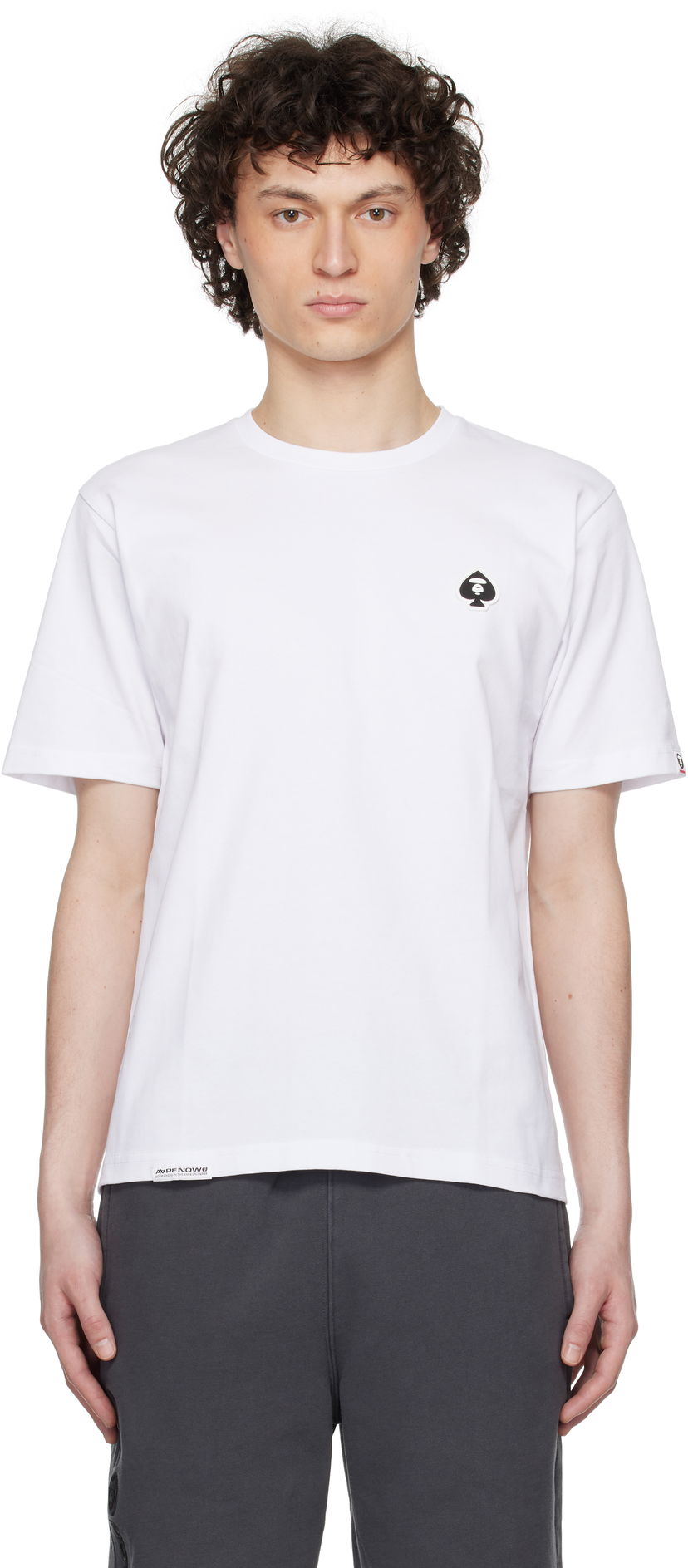 Футболка AAPE by A Bathing Ape AAPE by A Bathing Ape 'AAPE Now' Spades Graphic T-Shirt білий | AAPTEM1599XXNWHX