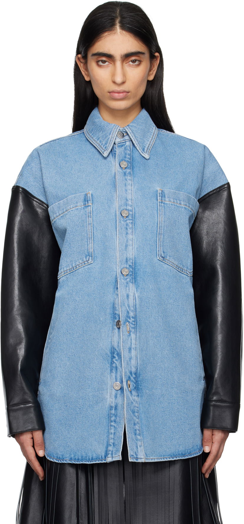 Сорочка Nanushka Nanushka Zinnie Denim Shirt with Faux Leather Sleeves Синій | NU25RSTP09753