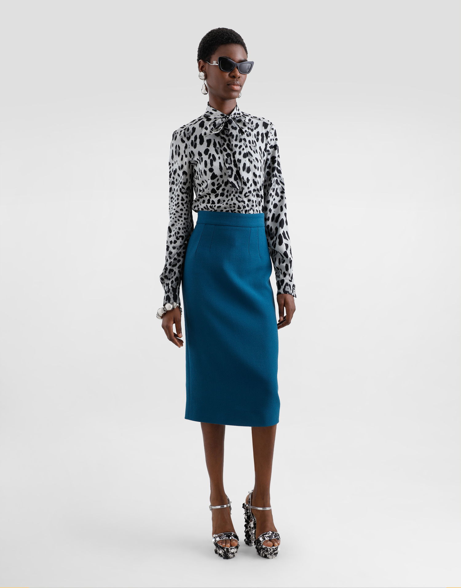 Сорочка Dolce & Gabbana Leopard Charmeuse With Bow білий | F5T19TFSADDHI13N, 1