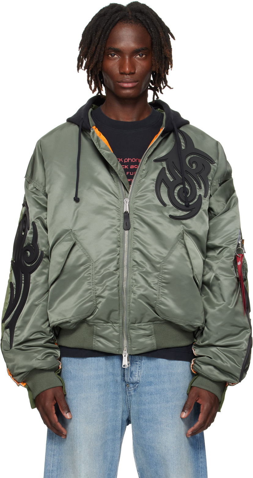 Куртка бомбер VETEMENTS VETEMENTS x Alpha Industries Reworked Bomber Jacket Зелений | UH76BO890GG