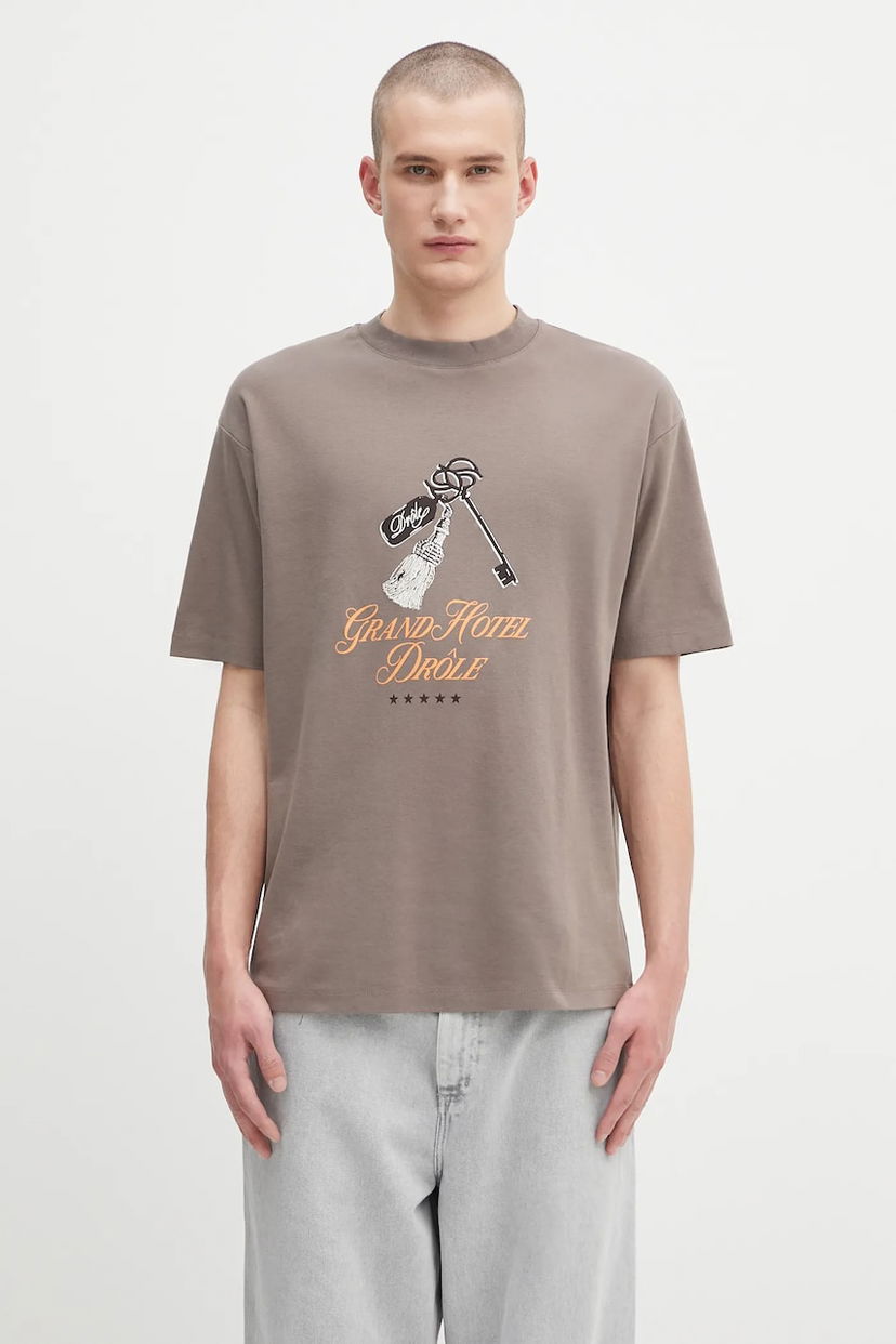 Футболка Drôle de Monsieur Drôle de Monsieur Le Tshirt Grand Hotel Graphic T-Shirt Коричневий | H.TS261.CO002