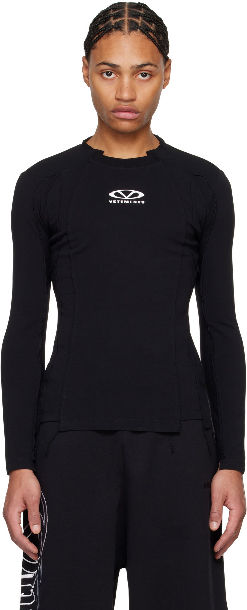 Футболка VETEMENTS Oval Logo Cut-Out T-Shirt чорний | UA66LS600BW