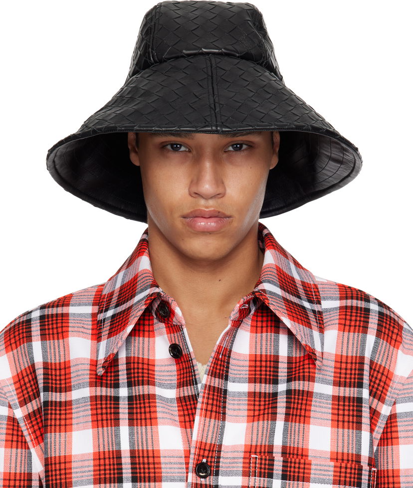 Капелюх Bottega Veneta Bottega Veneta Intrecciato Leather Bucket Hat чорний | 821608V2JG01000