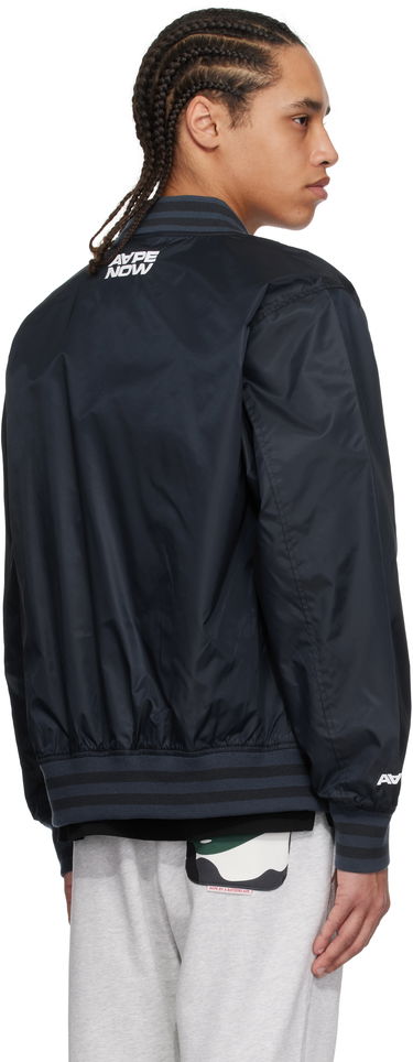 Куртка бомбер AAPE by A Bathing Ape AAPE by A Bathing Ape 'AAPE Now' Varsity Bomber Jacket темно-синій | AAPLJM7702XXNNYD, 2