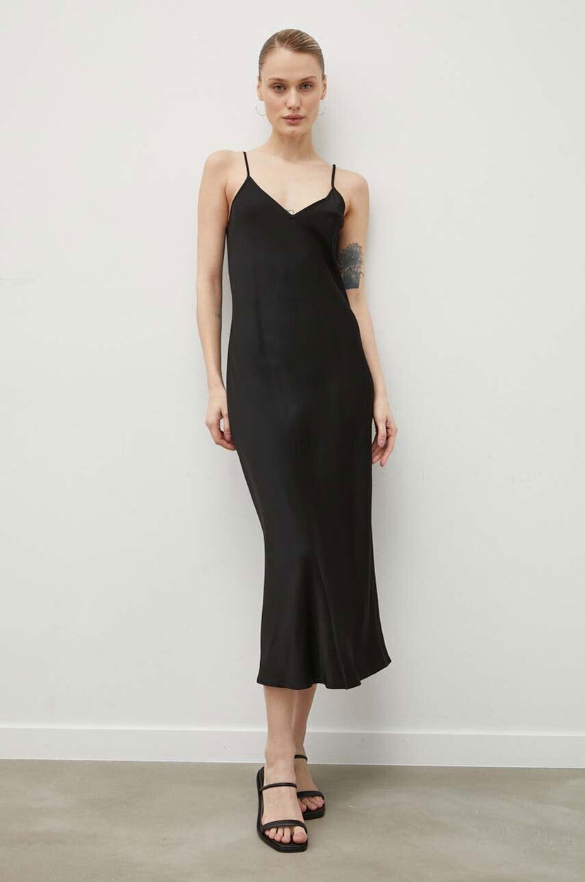 плаття Samsoe Samsoe Samsoe Samsoe SASHARON Midi Slip Dress чорний | F10000026