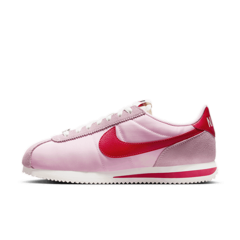 Кросівки та взуття Nike Cortez TXT "Pink/Sail/Team Orange/Fire Red" Рожевий | HF9994-600
