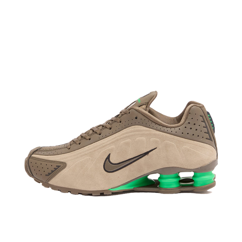 Кросівки та взуття Nike Shox R4 SE UK 3 Коричневий | HQ7739-200