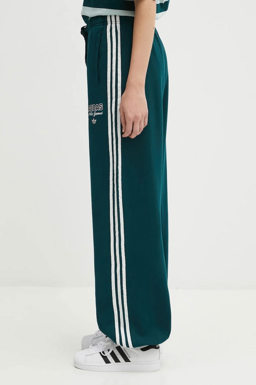 Спортивні штани adidas Originals Originals Gfx Sweatpants Зелений | KF2314