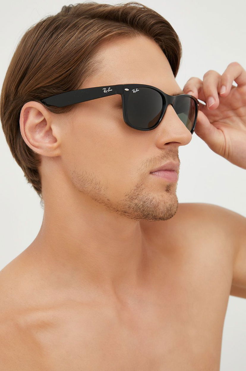 Сонцезахисні окуляри Ray-Ban NEW WAYFARER Sunglasses чорний | RB2132.901..