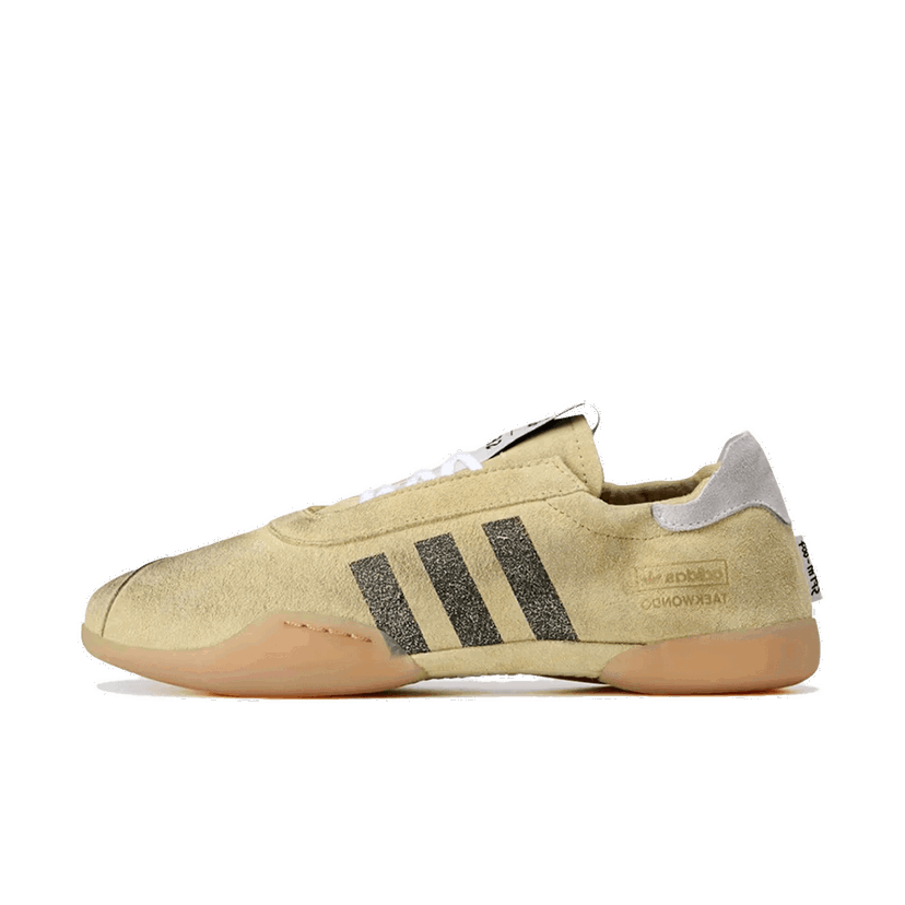 Кросівки та взуття adidas Originals Song for the Mute x Taekwondo Mei "Sand" бежевий | HP3516