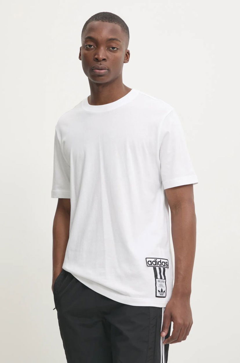 Футболка adidas Originals Graphic T-Shirt білий | JD4195