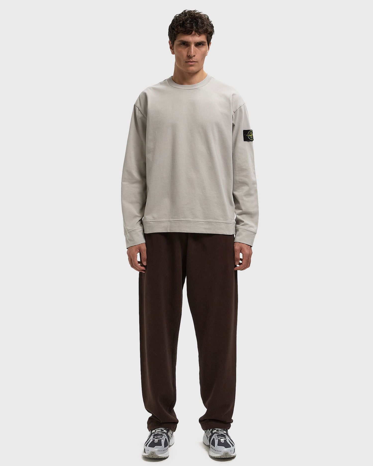 Світшоти Stone Island Sleeve Patch Crewneck Sweatshirt бежевий | K2S156100075S0A50.V0061, 1