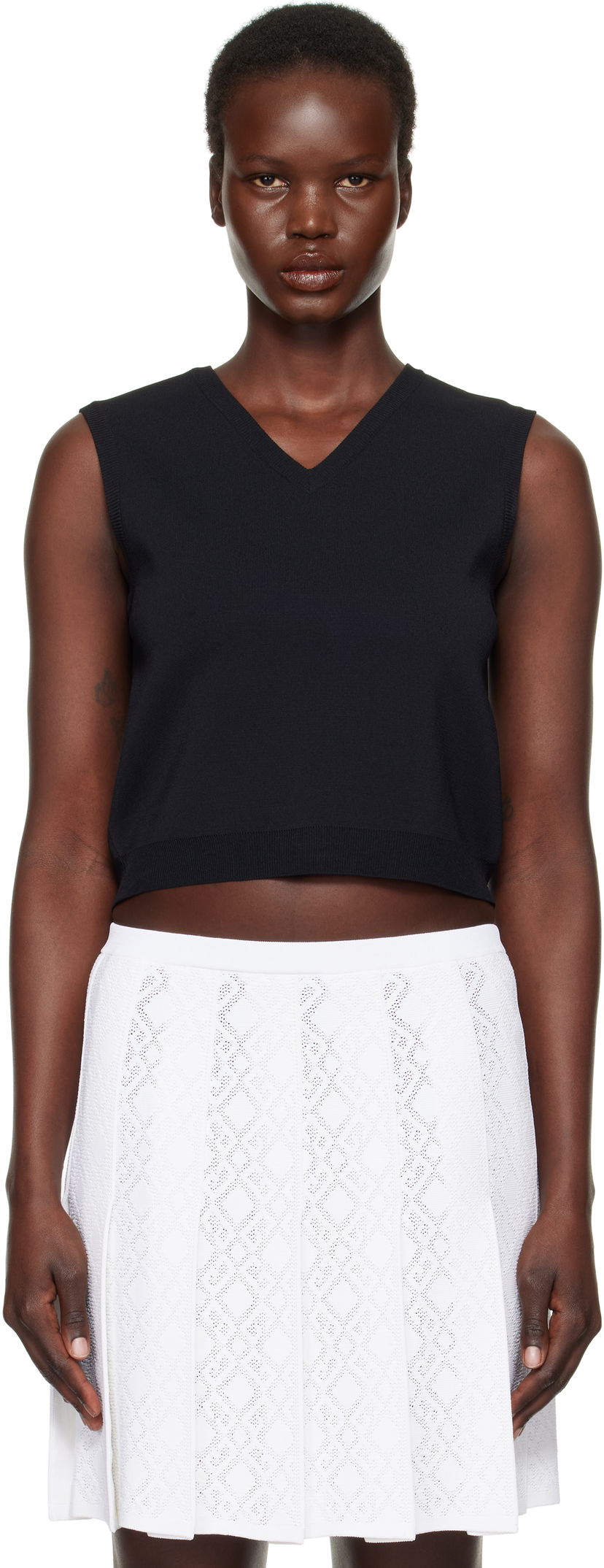Безрукавка Givenchy Sleeveless V-Neck Vest чорний | BW90TL4ZPG001