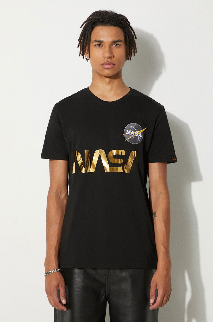 Футболка Alpha Industries NASA Reflective T-Shirt With Print чорний | 178501.365