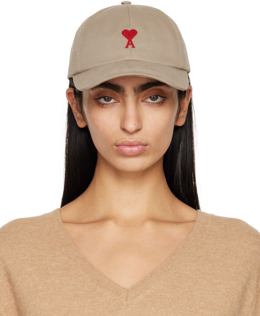 Кепка AMI Cœur Embroidery Cap бежевий | UCP006.AW0041
