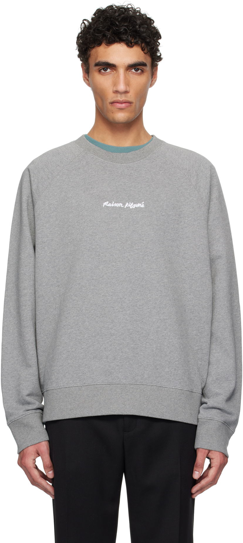 Cветр MAISON KITSUNÉ Maison Kitsuné Oversize Raglan Sweatshirt with Embroidery Сірий | OM00309KM0001