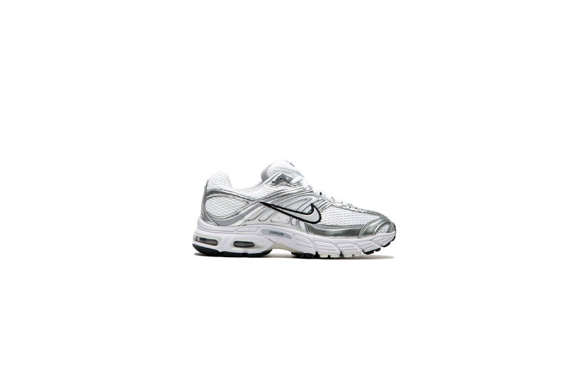 Кросівки та взуття Nike Air Max Moto 2K білий | HQ2056-103