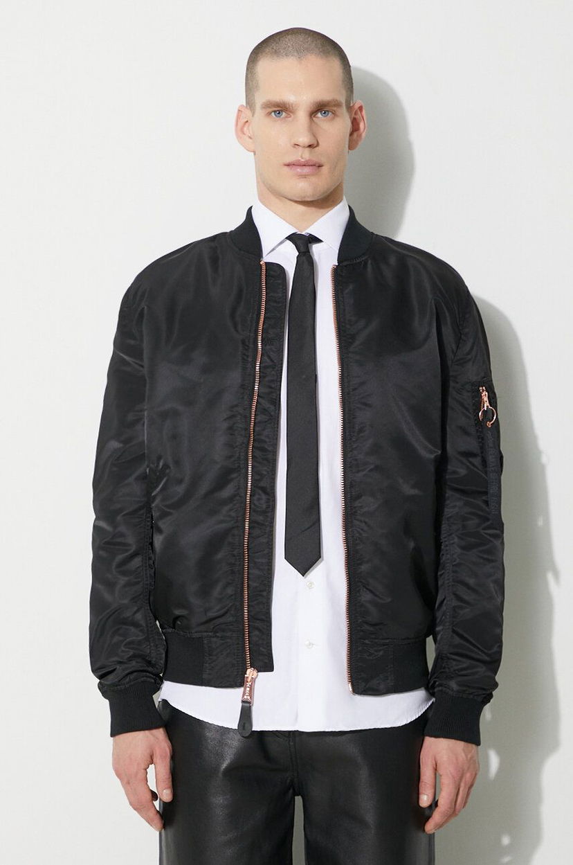 Куртка бомбер Alpha Industries MA-1 VF Bomber Jacket чорний | 156101