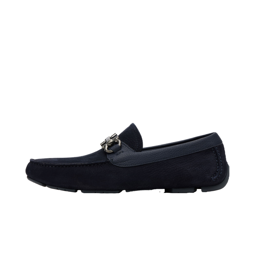 Кросівки та взуття FERRAGAMO Salvatore Ferragamo Gancini Ornament Driver Loafers темно-синій | 786963