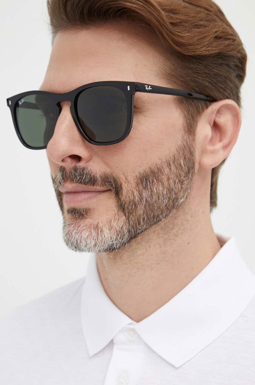Сонцезахисні окуляри Ray-Ban Ray-Ban Sunglasses чорний | 0RB2210