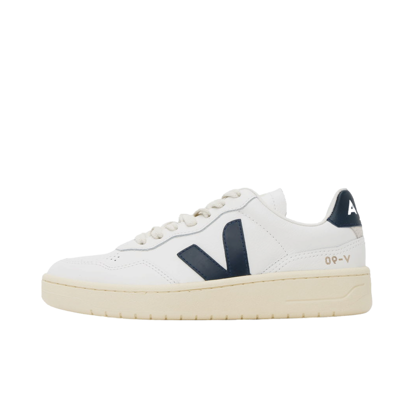 Кросівки та взуття Veja V-90 Leather білий | VD2003656A