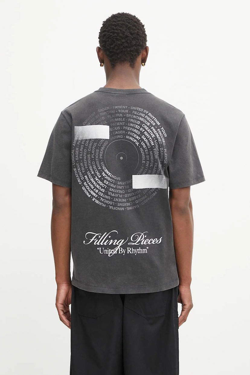 Футболка Filling Pieces Filling Pieces Vinyl Graphic T-Shirt чорний | 422520500240