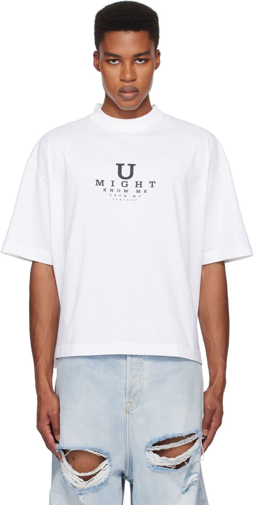 Футболка VETEMENTS 'U Might Know Me' Cropped Boxy T-Shirt білий | UA66TR760W