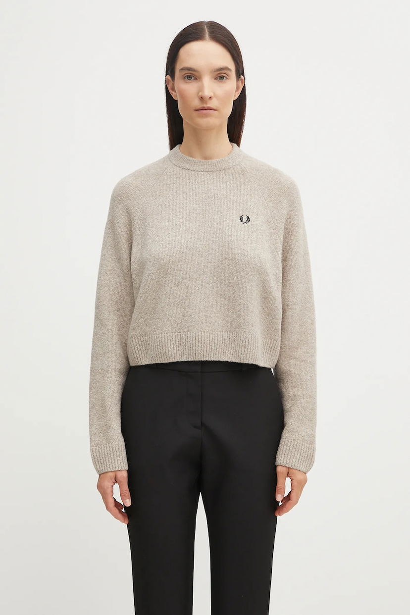Cветр Fred Perry Fred Perry Cropped Wool-Blend Sweater бежевий | K1115