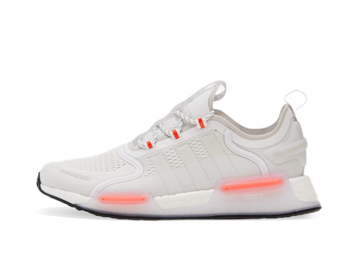 Кросівки та взуття adidas Originals NMD_V3 білий | GX2089