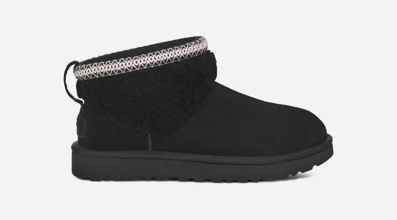Кросівки та взуття UGG Classic Ultra Mini Maxi Curly Boot чорний | 1158263-BLK
