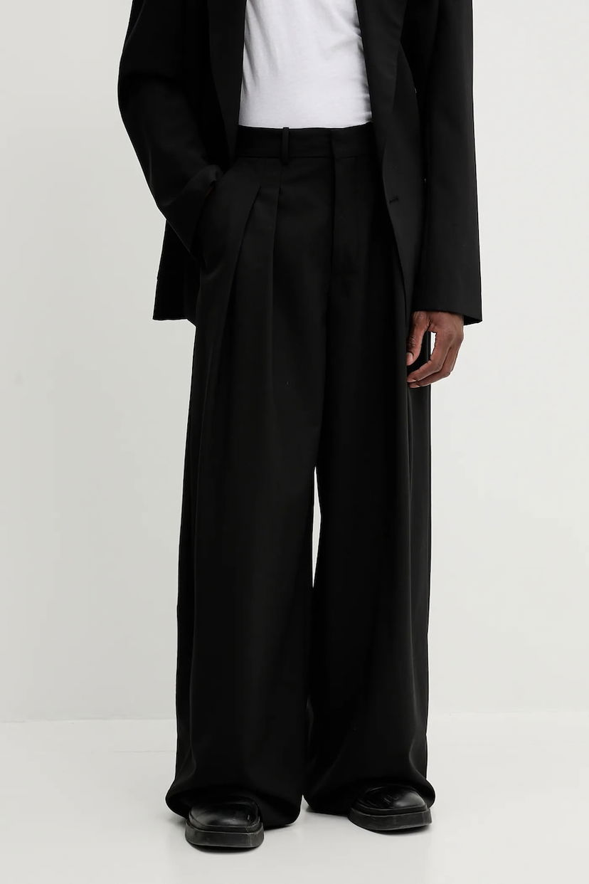 Штани Nanushka Nanushka BORRE Pleated Wide-Leg Trousers чорний | NM25SSPA12799