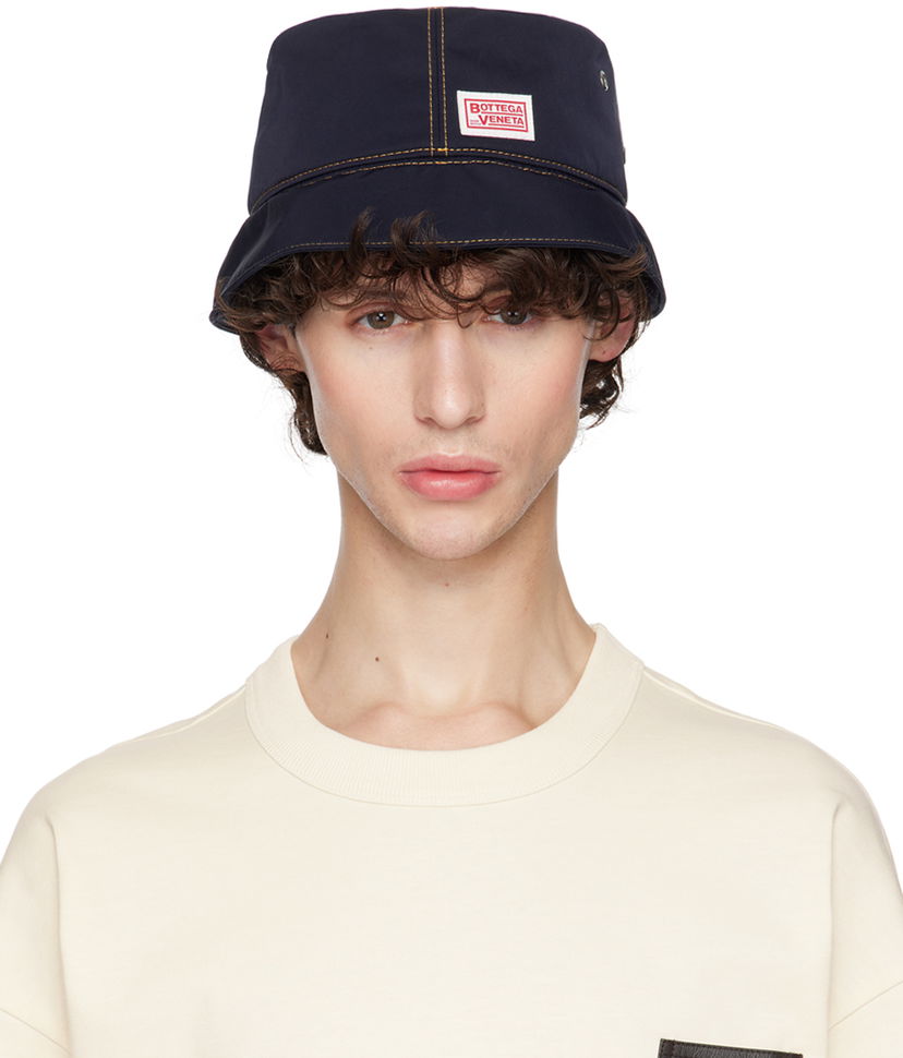 Капелюх Bottega Veneta Navy Tech Nylon Bucket Hat темно-синій | 687343 VF4K0 4121