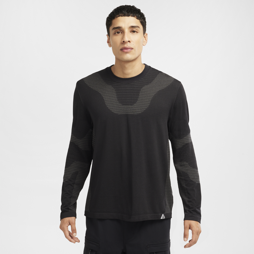 Футболка Nike ACG Long Sleeve T-Shirt Delta River чорний | FV8906-010