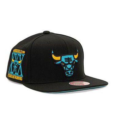 Кепка Mitchell & Ness NBA Core Xi Snapback Chicago Bulls Black чорний | HHSS6751-CBUYYPPPBLCK, 0