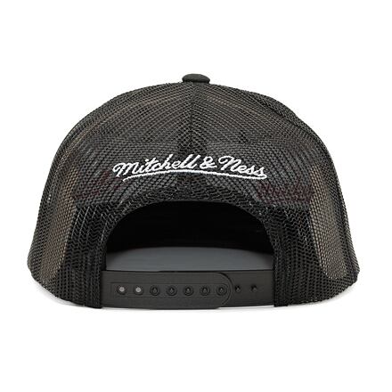 Кепка Mitchell & Ness Recharge Trucker Chicago Bulls Black чорний | HHSS7016-CBUYYPPPBLCK, 1