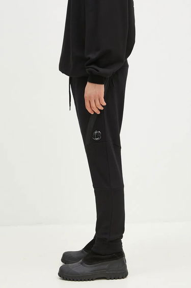 Спортивні штани C.P. Company Diagonal Raised Fleece Lens Sweatpants чорний | 17CMSP084A005086W, 1