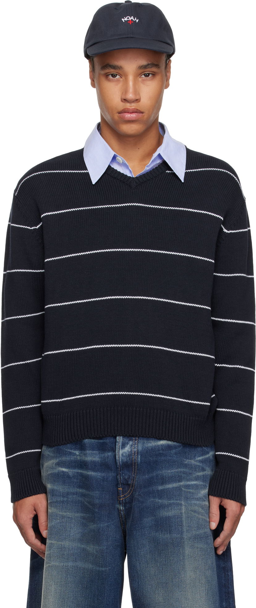 Cветр Noah Noah Striped V-Neck Sweater темно-синій | SW096SS25NVY