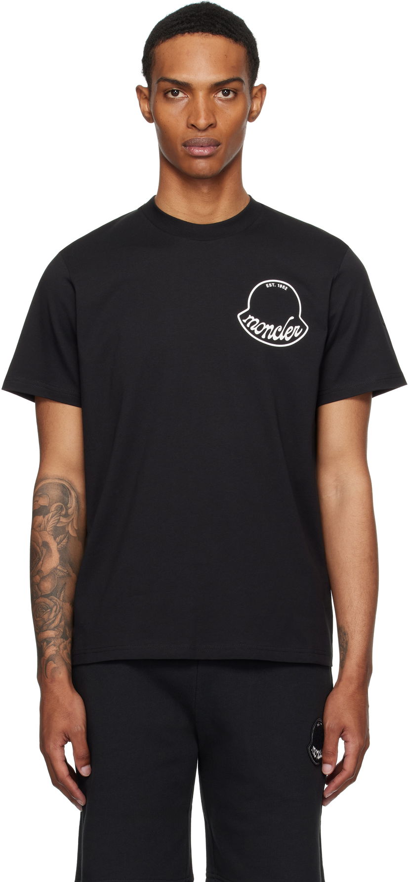 Футболка Moncler Moncler Archivio Creativo T-Shirt чорний | K20918C0001389AJS