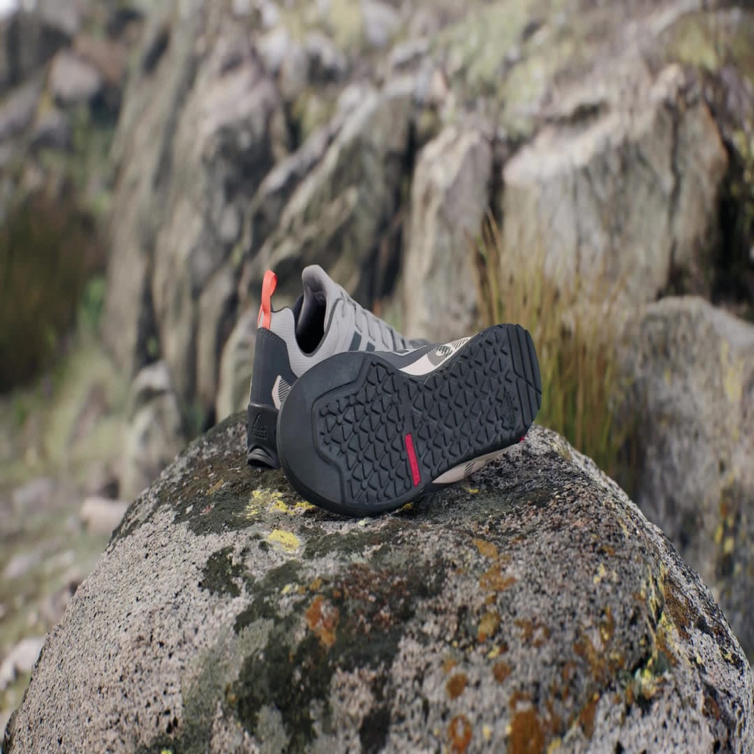 Кросівки та взуття adidas Performance Terrex Swift Solo 2.0 Сірий | ID3449, 1
