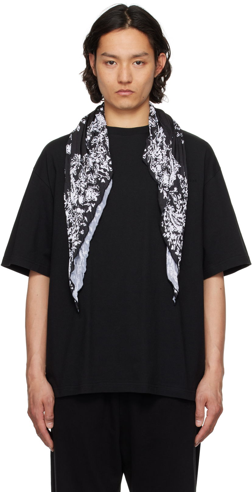 Футболка We11done We11done Wrinkled Muffler T-Shirt чорний | WD-TT1-25-732-U-BK
