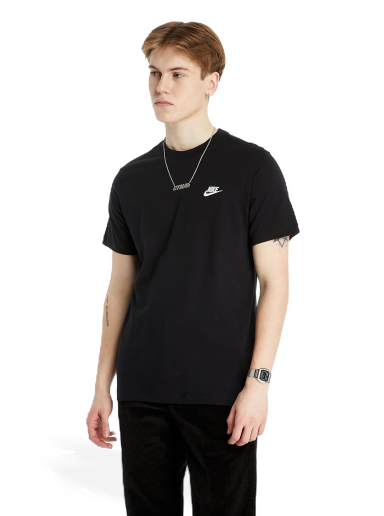 Футболка Nike Sportswear Club Tee чорний | AR4997-013