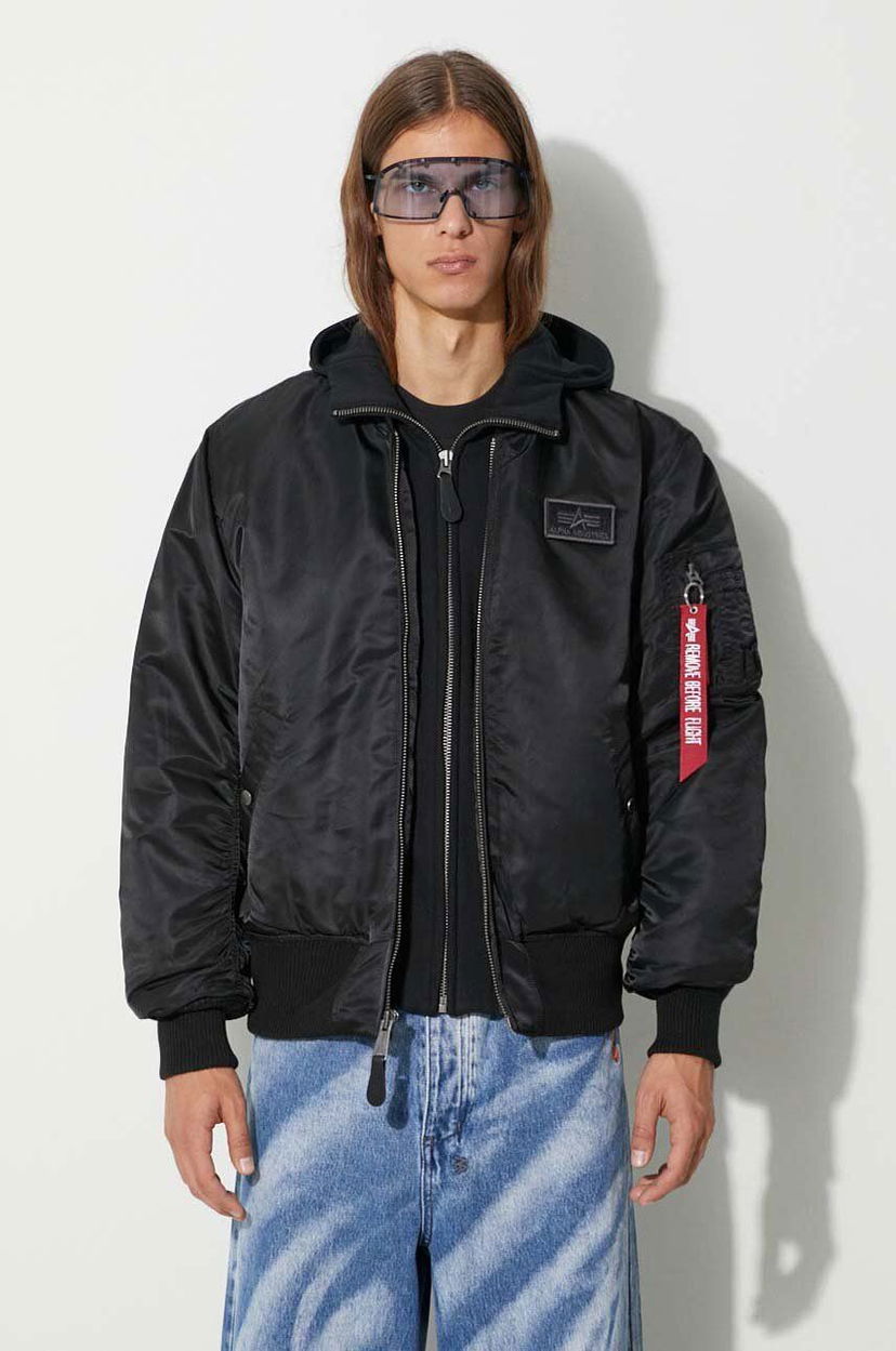 Куртка бомбер Alpha Industries Bomber Jacket With Logo Patch чорний | 183110.515