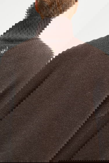 Cветр JW Anderson JW Anderson Two Tone Patch Pocket Turtleneck Sweater Різнокольоровий | KW1402.YN0367, 4