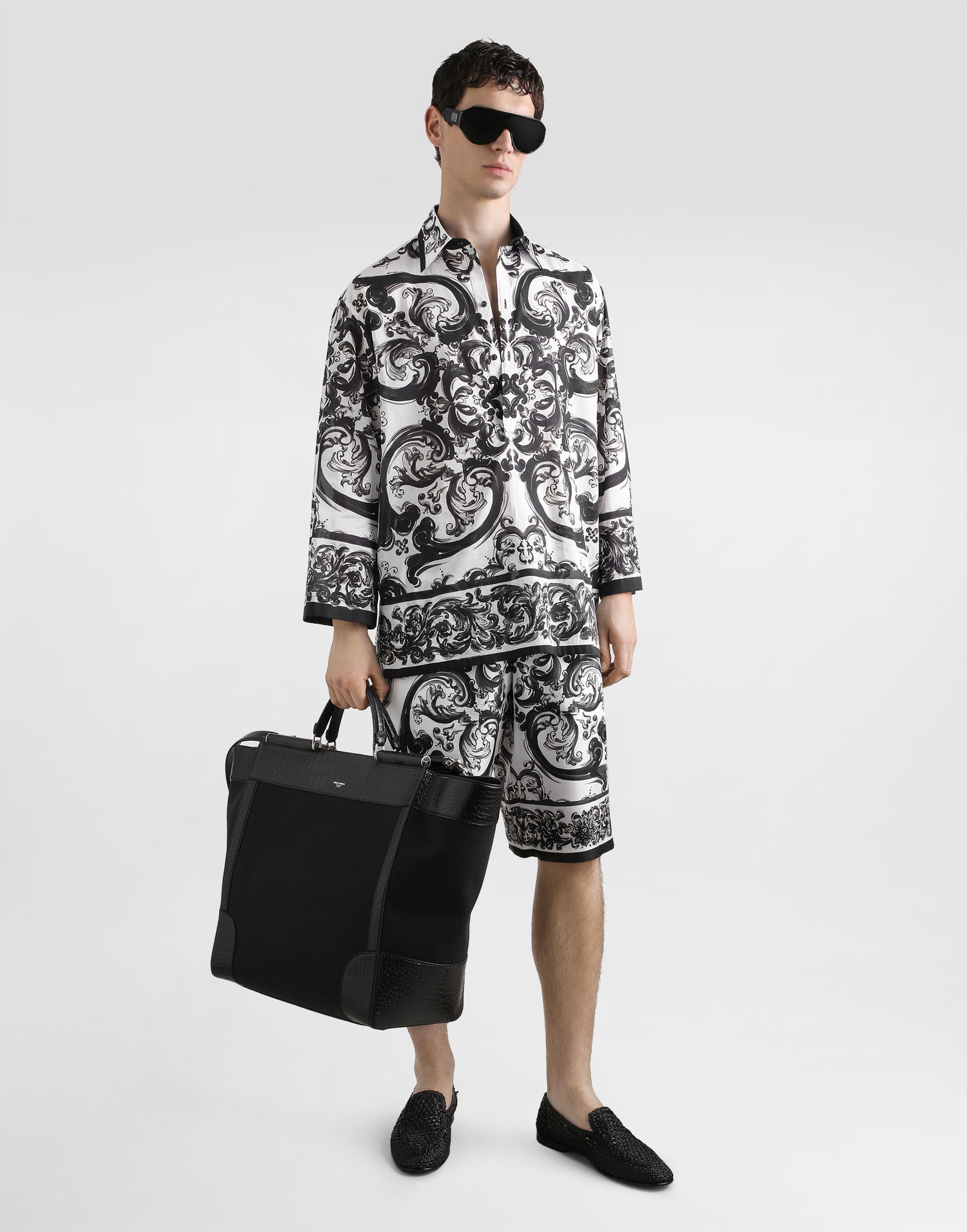 Шорти Dolce & Gabbana Dolce & Gabbana Majolica Print Silk Twill Shorts білий | GV37ATHI1S6HX5DQ, 1