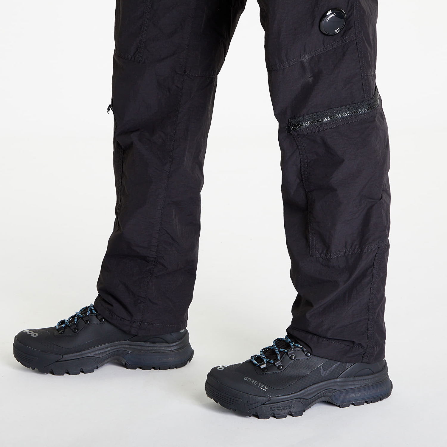 Штани C.P. Company Flatt Nylon Loose Utility Pants чорний | 15CMPA126A005991G-999, 1