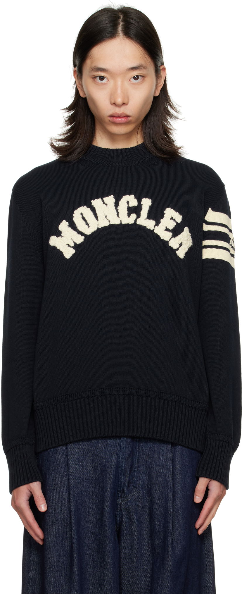 Cветр Moncler Crewneck Sweater with Logo чорний | K20919C00009M1367