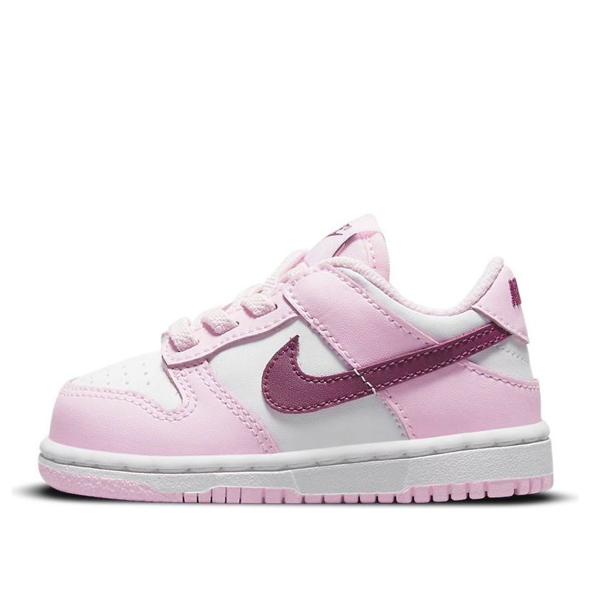 Кросівки та взуття Nike Nike Dunk Low Valentine's Day (TD) Рожевий | CW1589-601